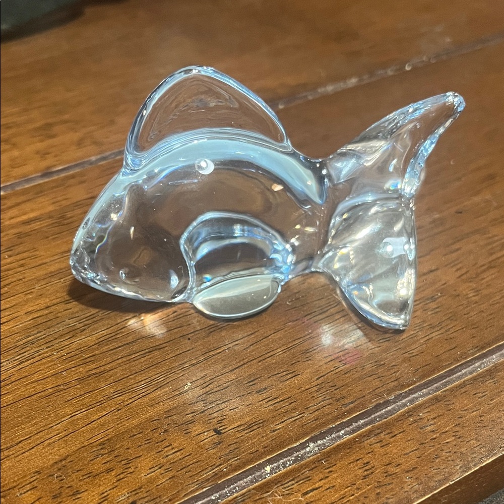 Oneida Glass Fish Figurine